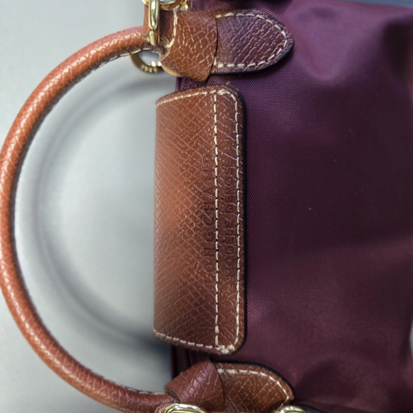 Elegant Burgundy Crossbody Bag - Picture 12 of 15